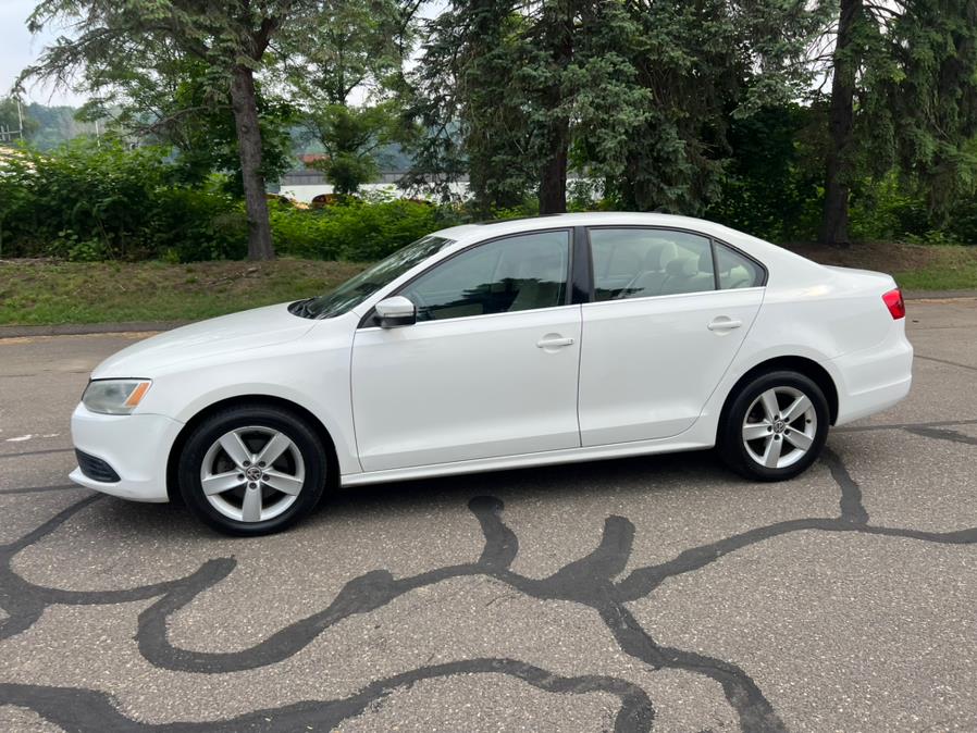 2013 Volkswagen Jetta Sedan 4dr DSG TDI w/Premium, available for sale in Waterbury, Connecticut | Platinum Auto Care. Waterbury, Connecticut 2013 Volkswagen Jetta Sedan 4dr DSG TDI w/Premium, available for sale in Waterbury, Connecticut | Platinum Auto Care. Waterbury, Connecticut