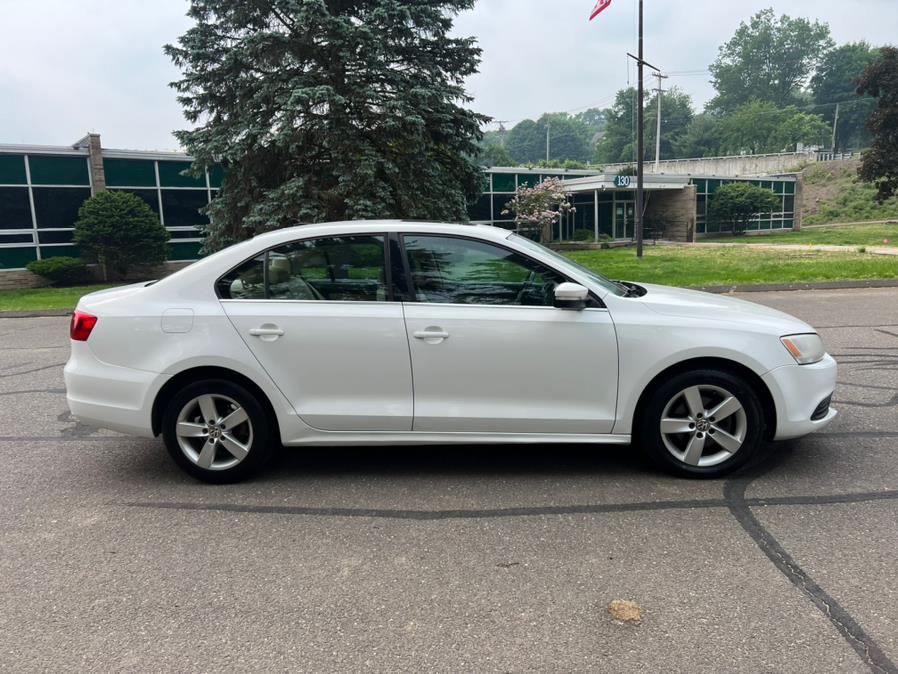 2013 Volkswagen Jetta Sedan 4dr DSG TDI w/Premium, available for sale in Waterbury, Connecticut | Platinum Auto Care. Waterbury, Connecticut 2013 Volkswagen Jetta Sedan 4dr DSG TDI w/Premium, available for sale in Waterbury, Connecticut | Platinum Auto Care. Waterbury, Connecticut