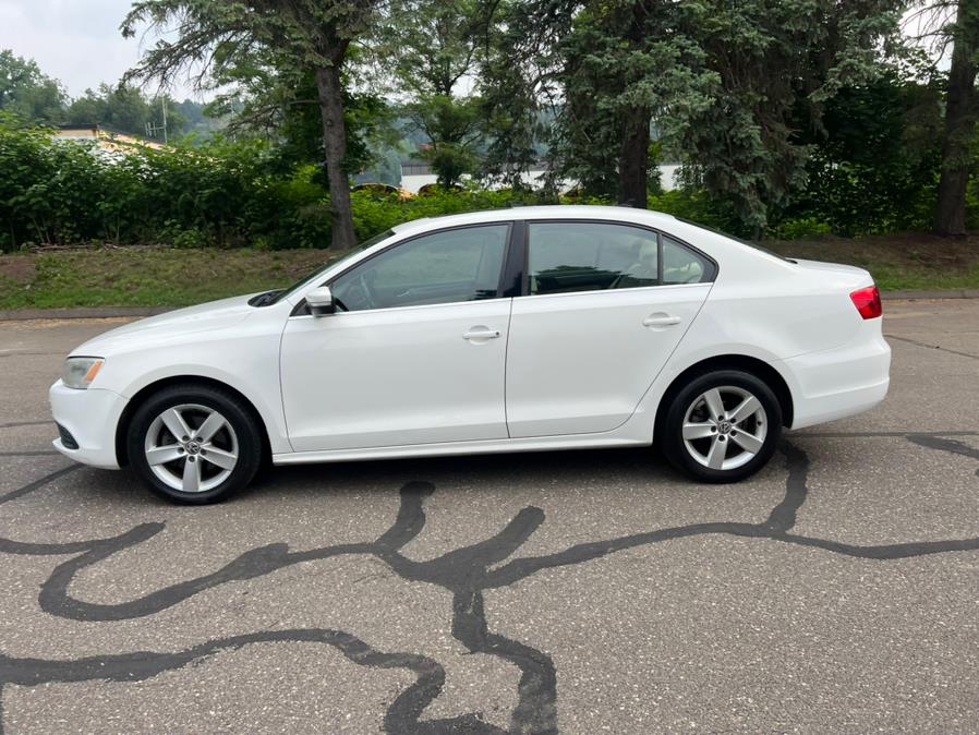 2013 Volkswagen Jetta Sedan 4dr DSG TDI w/Premium, available for sale in Waterbury, Connecticut | Platinum Auto Care. Waterbury, Connecticut 2013 Volkswagen Jetta Sedan 4dr DSG TDI w/Premium, available for sale in Waterbury, Connecticut | Platinum Auto Care. Waterbury, Connecticut