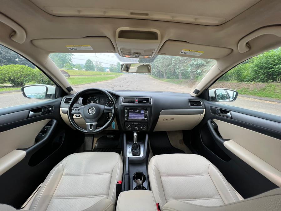 2013 Volkswagen Jetta Sedan 4dr DSG TDI w/Premium, available for sale in Waterbury, Connecticut | Platinum Auto Care. Waterbury, Connecticut 2013 Volkswagen Jetta Sedan 4dr DSG TDI w/Premium, available for sale in Waterbury, Connecticut | Platinum Auto Care. Waterbury, Connecticut