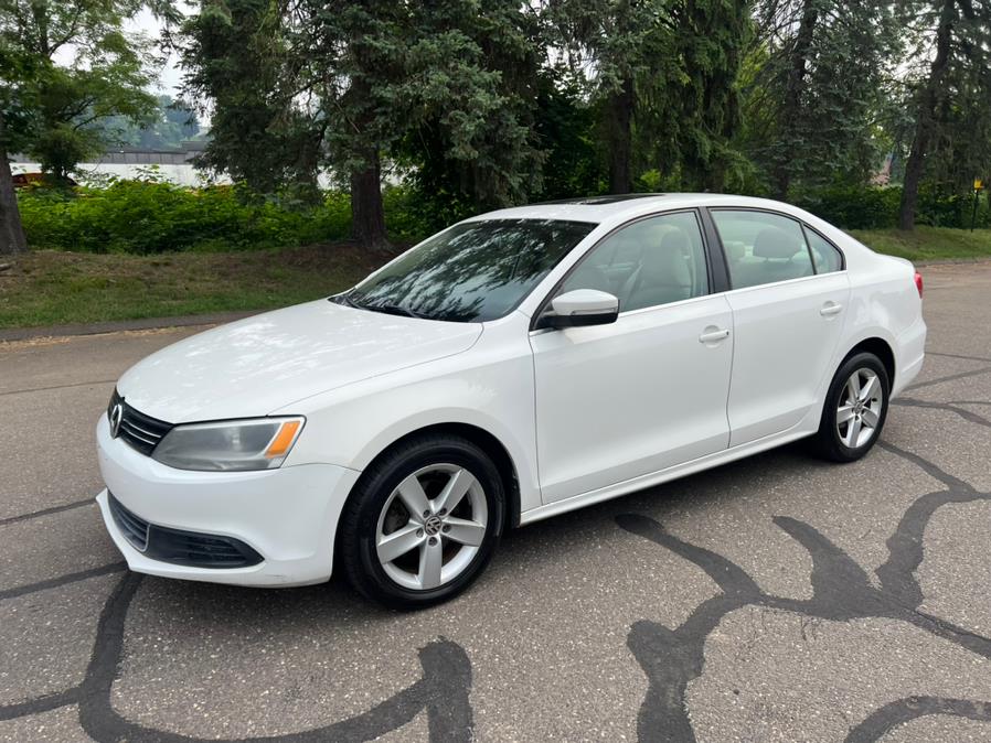 2013 Volkswagen Jetta Sedan 4dr DSG TDI w/Premium, available for sale in Waterbury, Connecticut | Platinum Auto Care. Waterbury, Connecticut 2013 Volkswagen Jetta Sedan 4dr DSG TDI w/Premium, available for sale in Waterbury, Connecticut | Platinum Auto Care. Waterbury, Connecticut
