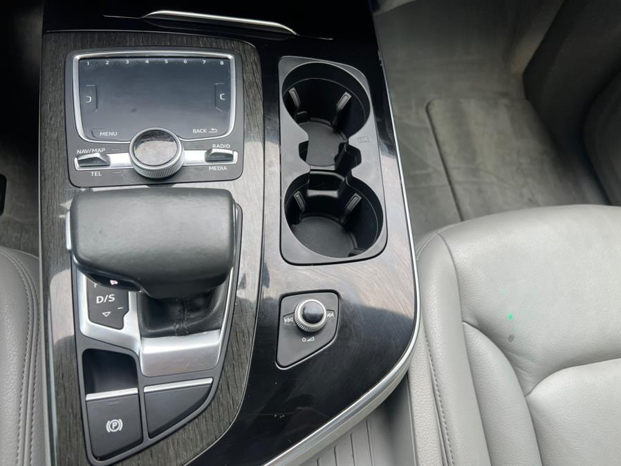 2017 Audi Q7 3.0 TFSI Premium Plus, available for sale in Waterbury, Connecticut | Platinum Auto Care. Waterbury, Connecticut 2017 Audi Q7 3.0 TFSI Premium Plus, available for sale in Waterbury, Connecticut | Platinum Auto Care. Waterbury, Connecticut