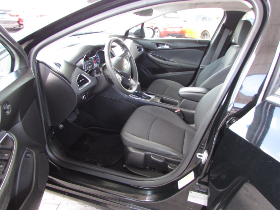 2017 Chevrolet Cruze 4dr Sdn 1.4L LT w/1SD, available for sale in Orlando, Florida | VIP Auto Enterprise, Inc. Orlando, Florida 2017 Chevrolet Cruze 4dr Sdn 1.4L LT w/1SD, available for sale in Orlando, Florida | VIP Auto Enterprise, Inc. Orlando, Florida