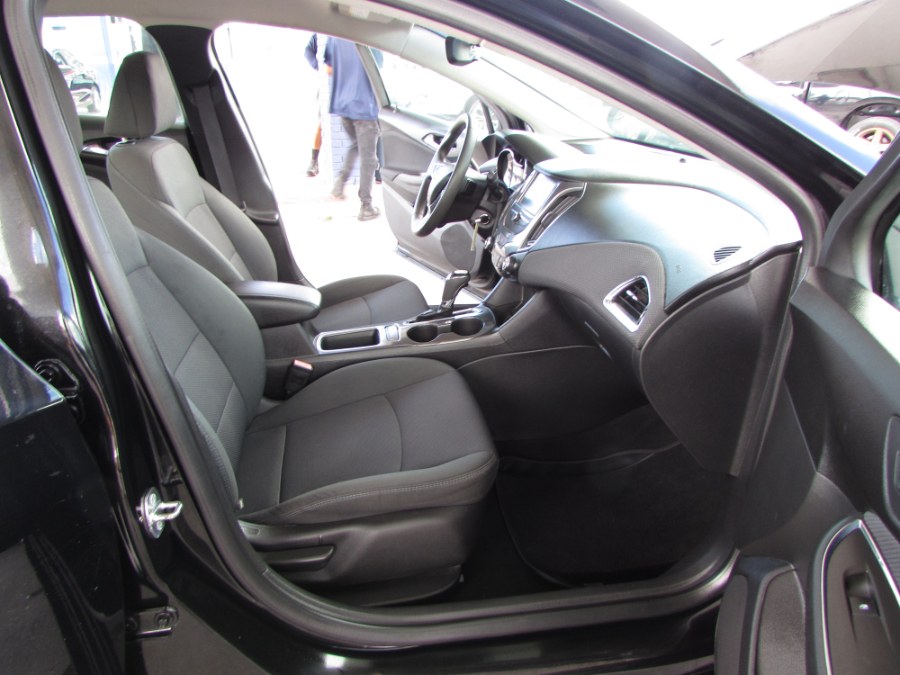 2017 Chevrolet Cruze 4dr Sdn 1.4L LT w/1SD, available for sale in Orlando, Florida | VIP Auto Enterprise, Inc. Orlando, Florida 2017 Chevrolet Cruze 4dr Sdn 1.4L LT w/1SD, available for sale in Orlando, Florida | VIP Auto Enterprise, Inc. Orlando, Florida