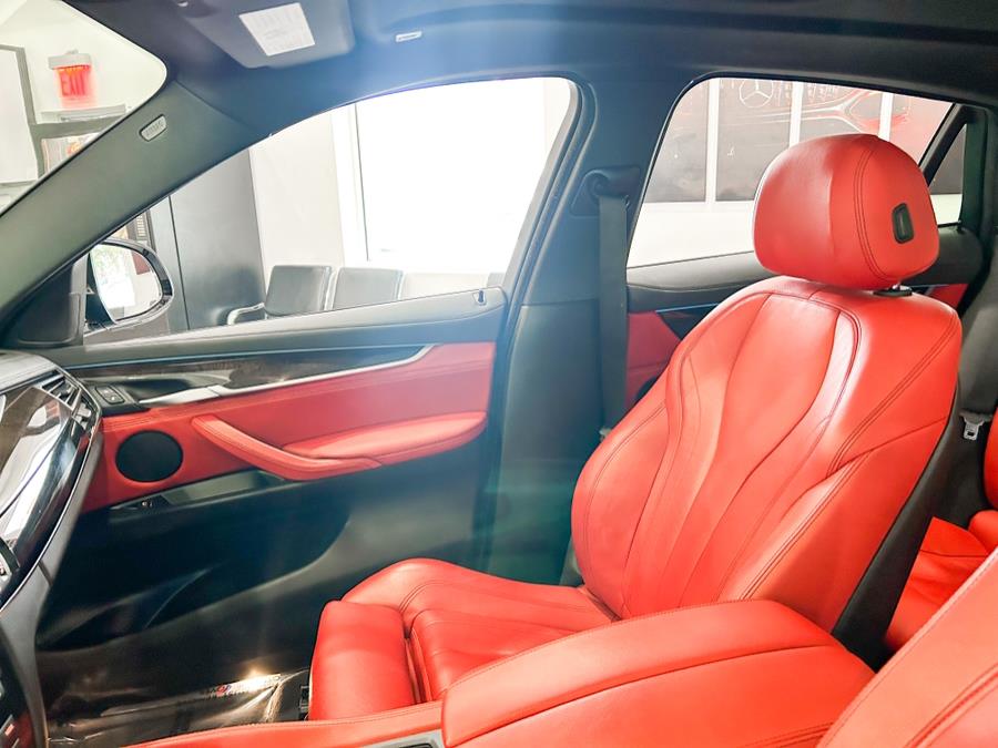 2018 BMW X6 xDrive35i Sports Activity Coupe, available for sale in Franklin Square, New York | Luxury Motor Club. Franklin Square, New York 2018 BMW X6 xDrive35i Sports Activity Coupe, available for sale in Franklin Square, New York | Luxury Motor Club. Franklin Square, New York