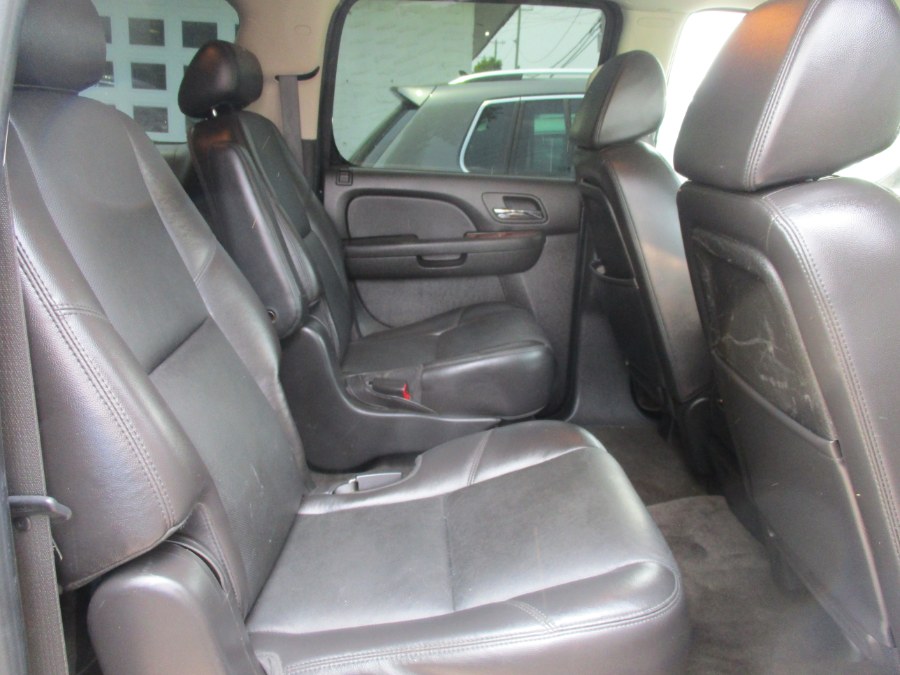 2009 Chevrolet Suburban 4WD 4dr 1500 LTZ, available for sale in West Babylon, New York | New Gen Auto Group. West Babylon, New York 2009 Chevrolet Suburban 4WD 4dr 1500 LTZ, available for sale in West Babylon, New York | New Gen Auto Group. West Babylon, New York