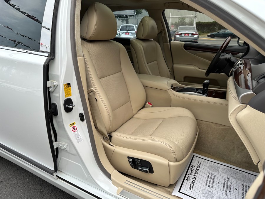 2013 Lexus LS 460 4dr Sdn L AWD, available for sale in Paterson, New Jersey | DZ Automall. Paterson, New Jersey 2013 Lexus LS 460 4dr Sdn L AWD, available for sale in Paterson, New Jersey | DZ Automall. Paterson, New Jersey