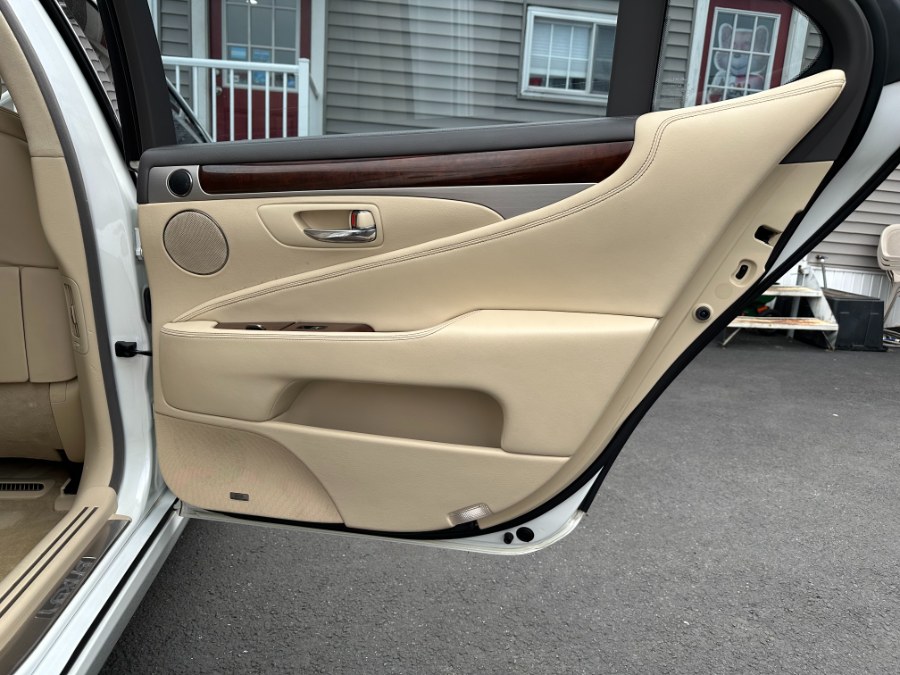 2013 Lexus LS 460 4dr Sdn L AWD, available for sale in Paterson, New Jersey | DZ Automall. Paterson, New Jersey 2013 Lexus LS 460 4dr Sdn L AWD, available for sale in Paterson, New Jersey | DZ Automall. Paterson, New Jersey