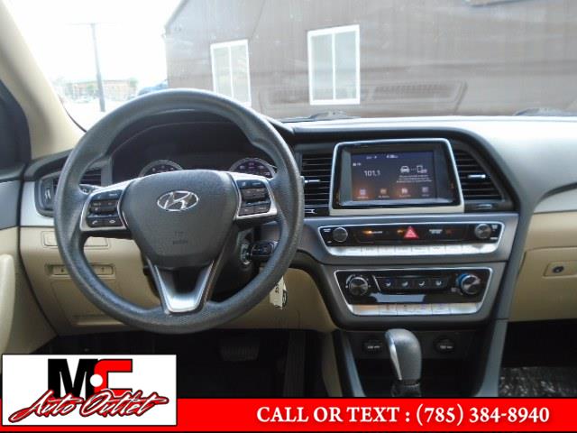 2018 Hyundai Sonata SE 2.4L SULEV, available for sale in Colby, Kansas | M C Auto Outlet Inc. Colby, Kansas 2018 Hyundai Sonata SE 2.4L SULEV, available for sale in Colby, Kansas | M C Auto Outlet Inc. Colby, Kansas