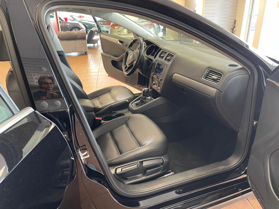 2016 Volkswagen Jetta Sedan 4dr Auto 1.4T SE w/Connectivity, available for sale in Suffern, New York | Rockland Motor Sport. Suffern, New York 2016 Volkswagen Jetta Sedan 4dr Auto 1.4T SE w/Connectivity, available for sale in Suffern, New York | Rockland Motor Sport. Suffern, New York