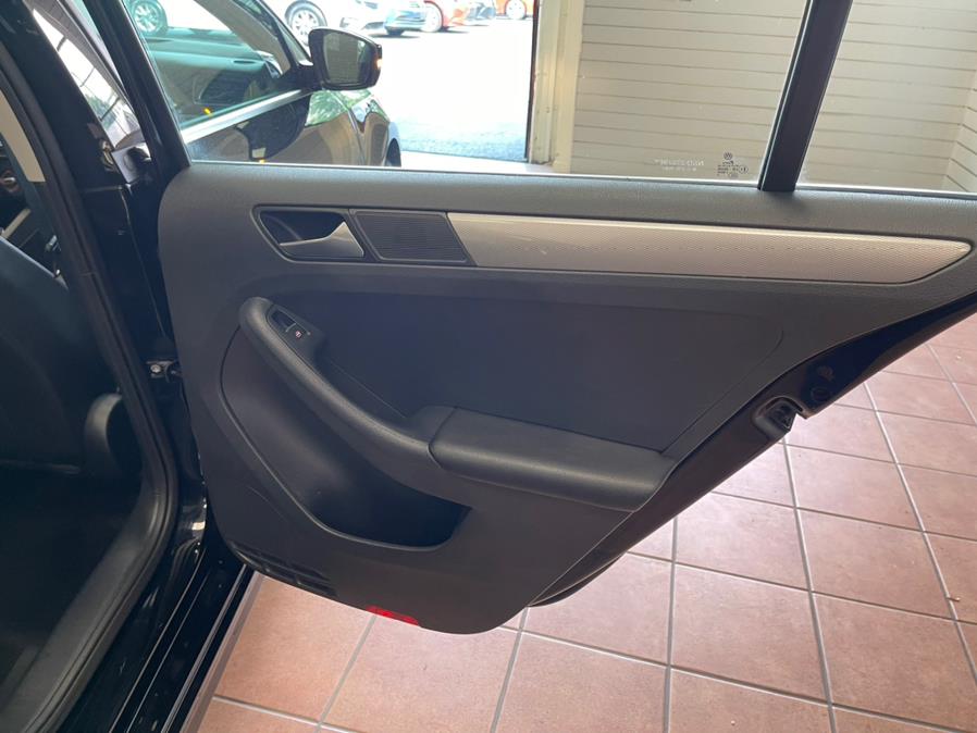 2016 Volkswagen Jetta Sedan 4dr Auto 1.4T SE w/Connectivity, available for sale in Suffern, New York | Rockland Motor Sport. Suffern, New York 2016 Volkswagen Jetta Sedan 4dr Auto 1.4T SE w/Connectivity, available for sale in Suffern, New York | Rockland Motor Sport. Suffern, New York
