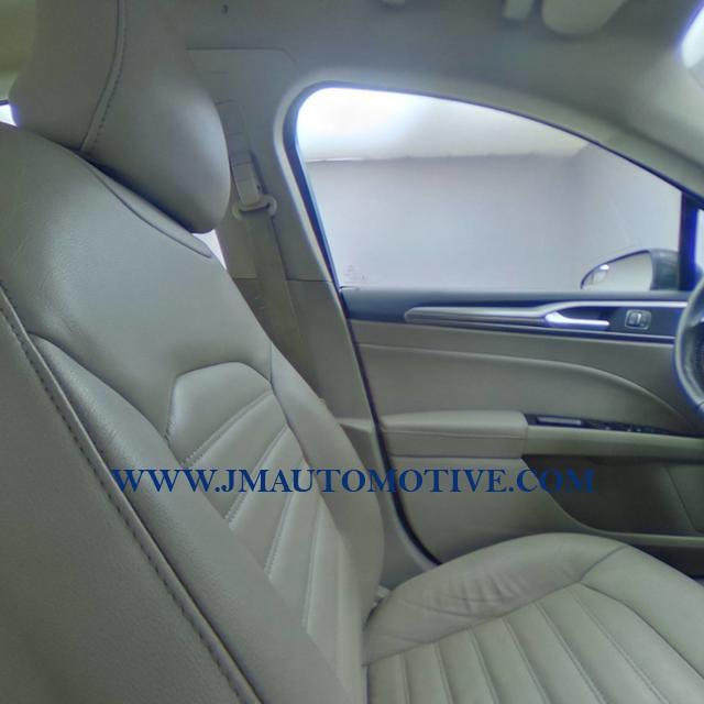 2018 Ford Fusion SE, available for sale in Naugatuck, Connecticut | J&M Automotive Sls&Svc LLC. Naugatuck, Connecticut 2018 Ford Fusion SE, available for sale in Naugatuck, Connecticut | J&M Automotive Sls&Svc LLC. Naugatuck, Connecticut