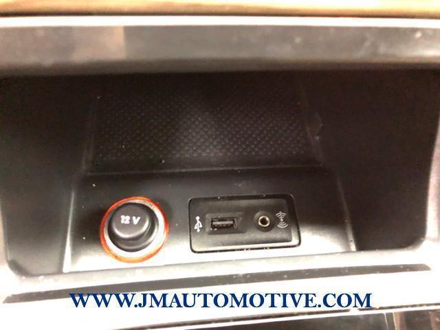2018 Volkswagen Passat 2.0T SE Auto, available for sale in Naugatuck, Connecticut | J&M Automotive Sls&Svc LLC. Naugatuck, Connecticut 2018 Volkswagen Passat 2.0T SE Auto, available for sale in Naugatuck, Connecticut | J&M Automotive Sls&Svc LLC. Naugatuck, Connecticut
