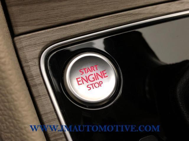 2018 Volkswagen Passat 2.0T SE Auto, available for sale in Naugatuck, Connecticut | J&M Automotive Sls&Svc LLC. Naugatuck, Connecticut 2018 Volkswagen Passat 2.0T SE Auto, available for sale in Naugatuck, Connecticut | J&M Automotive Sls&Svc LLC. Naugatuck, Connecticut