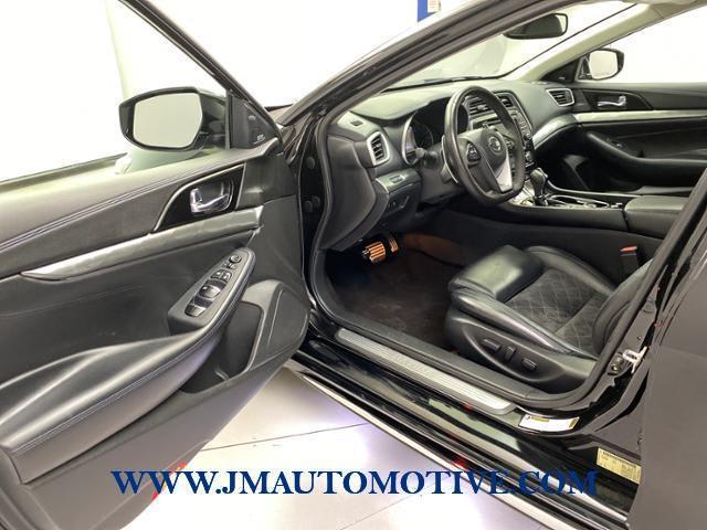 2017 Nissan Maxima SR, available for sale in Naugatuck, Connecticut | J&M Automotive Sls&Svc LLC. Naugatuck, Connecticut 2017 Nissan Maxima SR, available for sale in Naugatuck, Connecticut | J&M Automotive Sls&Svc LLC. Naugatuck, Connecticut