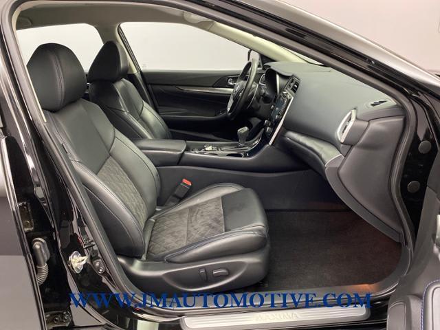 2017 Nissan Maxima SR, available for sale in Naugatuck, Connecticut | J&M Automotive Sls&Svc LLC. Naugatuck, Connecticut 2017 Nissan Maxima SR, available for sale in Naugatuck, Connecticut | J&M Automotive Sls&Svc LLC. Naugatuck, Connecticut