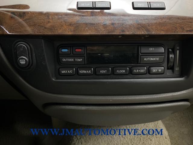 2009 Mercury Grand Marquis 4dr Sdn LS, available for sale in Naugatuck, Connecticut | J&M Automotive Sls&Svc LLC. Naugatuck, Connecticut 2009 Mercury Grand Marquis 4dr Sdn LS, available for sale in Naugatuck, Connecticut | J&M Automotive Sls&Svc LLC. Naugatuck, Connecticut