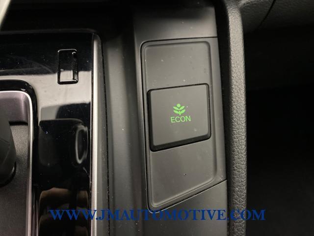 2017 Honda Cr-v EX, available for sale in Naugatuck, Connecticut | J&M Automotive Sls&Svc LLC. Naugatuck, Connecticut 2017 Honda Cr-v EX, available for sale in Naugatuck, Connecticut | J&M Automotive Sls&Svc LLC. Naugatuck, Connecticut