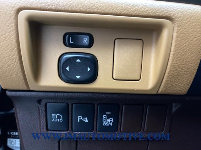 2016 Lexus Es 350 , available for sale in Naugatuck, Connecticut | J&M Automotive Sls&Svc LLC. Naugatuck, Connecticut 2016 Lexus Es 350 , available for sale in Naugatuck, Connecticut | J&M Automotive Sls&Svc LLC. Naugatuck, Connecticut
