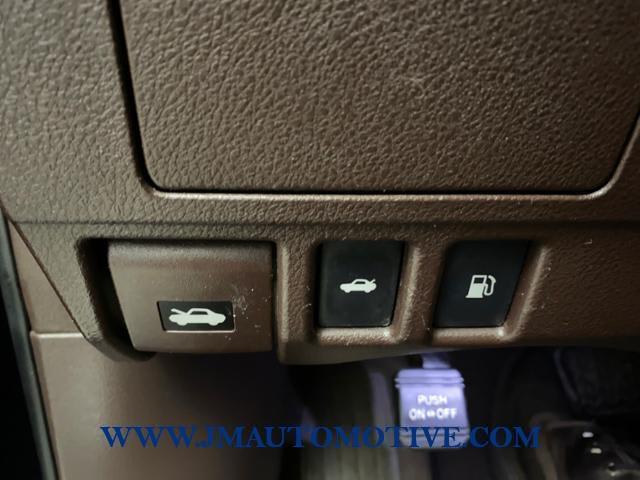 2016 Lexus Es 350 , available for sale in Naugatuck, Connecticut | J&M Automotive Sls&Svc LLC. Naugatuck, Connecticut 2016 Lexus Es 350 , available for sale in Naugatuck, Connecticut | J&M Automotive Sls&Svc LLC. Naugatuck, Connecticut