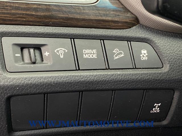 2017 Hyundai Santa Fe Sport 2.4L, available for sale in Naugatuck, Connecticut | J&M Automotive Sls&Svc LLC. Naugatuck, Connecticut 2017 Hyundai Santa Fe Sport 2.4L, available for sale in Naugatuck, Connecticut | J&M Automotive Sls&Svc LLC. Naugatuck, Connecticut