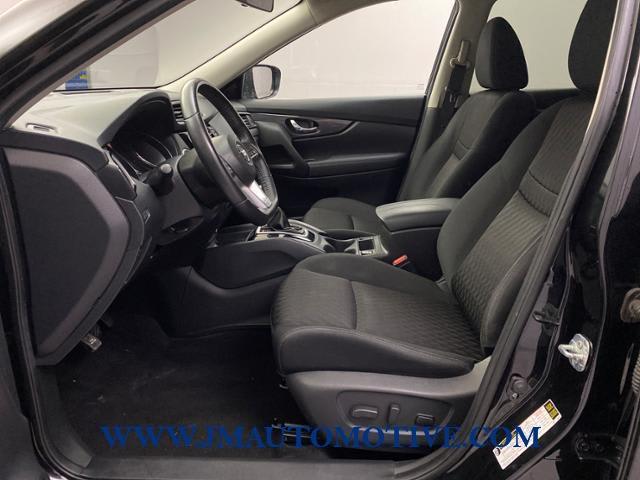2018 Nissan Rogue SV, available for sale in Naugatuck, Connecticut | J&M Automotive Sls&Svc LLC. Naugatuck, Connecticut 2018 Nissan Rogue SV, available for sale in Naugatuck, Connecticut | J&M Automotive Sls&Svc LLC. Naugatuck, Connecticut