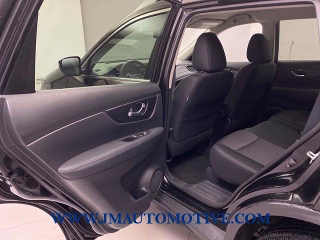 2018 Nissan Rogue SV, available for sale in Naugatuck, Connecticut | J&M Automotive Sls&Svc LLC. Naugatuck, Connecticut 2018 Nissan Rogue SV, available for sale in Naugatuck, Connecticut | J&M Automotive Sls&Svc LLC. Naugatuck, Connecticut