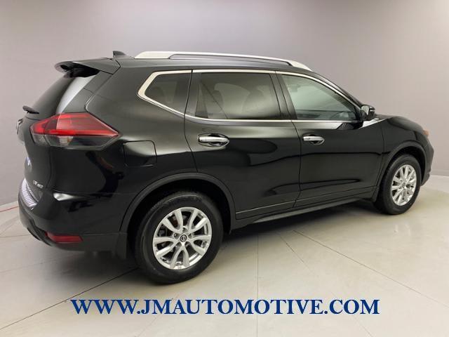 2018 Nissan Rogue SV, available for sale in Naugatuck, Connecticut | J&M Automotive Sls&Svc LLC. Naugatuck, Connecticut 2018 Nissan Rogue SV, available for sale in Naugatuck, Connecticut | J&M Automotive Sls&Svc LLC. Naugatuck, Connecticut