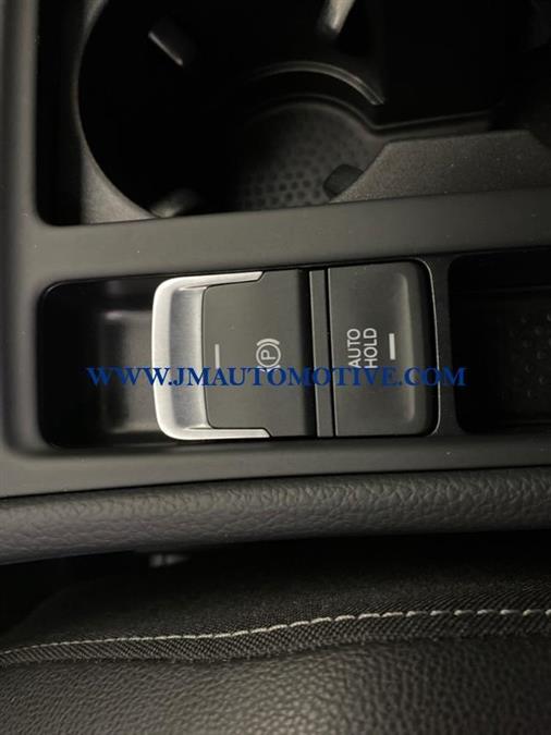 2017 Volkswagen Golf r 4-Door DSG w/DCC/Nav, available for sale in Naugatuck, Connecticut | J&M Automotive Sls&Svc LLC. Naugatuck, Connecticut 2017 Volkswagen Golf r 4-Door DSG w/DCC/Nav, available for sale in Naugatuck, Connecticut | J&M Automotive Sls&Svc LLC. Naugatuck, Connecticut