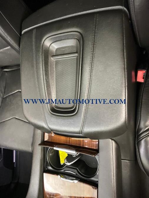 2015 Cadillac Escalade Esv 4WD 4dr Luxury, available for sale in Naugatuck, Connecticut | J&M Automotive Sls&Svc LLC. Naugatuck, Connecticut 2015 Cadillac Escalade Esv 4WD 4dr Luxury, available for sale in Naugatuck, Connecticut | J&M Automotive Sls&Svc LLC. Naugatuck, Connecticut