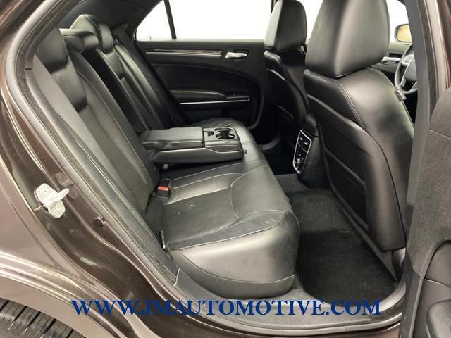 2013 Chrysler 300 4dr Sdn 300C AWD, available for sale in Naugatuck, Connecticut | J&M Automotive Sls&Svc LLC. Naugatuck, Connecticut 2013 Chrysler 300 4dr Sdn 300C AWD, available for sale in Naugatuck, Connecticut | J&M Automotive Sls&Svc LLC. Naugatuck, Connecticut