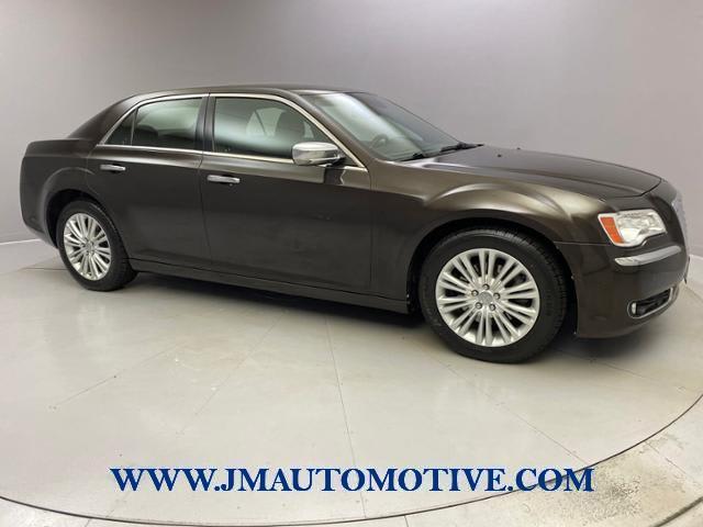 2013 Chrysler 300 4dr Sdn 300C AWD, available for sale in Naugatuck, Connecticut | J&M Automotive Sls&Svc LLC. Naugatuck, Connecticut 2013 Chrysler 300 4dr Sdn 300C AWD, available for sale in Naugatuck, Connecticut | J&M Automotive Sls&Svc LLC. Naugatuck, Connecticut