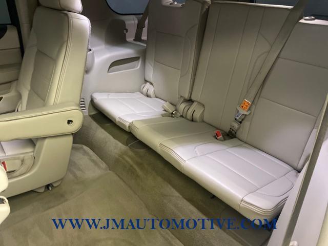 2016 GMC Yukon Xl 4WD 4dr Denali, available for sale in Naugatuck, Connecticut | J&M Automotive Sls&Svc LLC. Naugatuck, Connecticut 2016 GMC Yukon Xl 4WD 4dr Denali, available for sale in Naugatuck, Connecticut | J&M Automotive Sls&Svc LLC. Naugatuck, Connecticut