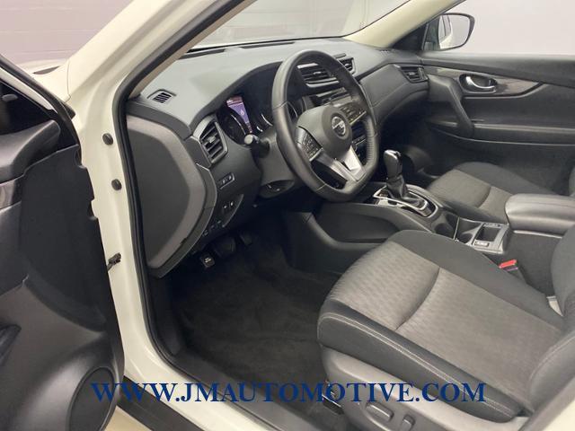 2018 Nissan Rogue SV, available for sale in Naugatuck, Connecticut | J&M Automotive Sls&Svc LLC. Naugatuck, Connecticut 2018 Nissan Rogue SV, available for sale in Naugatuck, Connecticut | J&M Automotive Sls&Svc LLC. Naugatuck, Connecticut