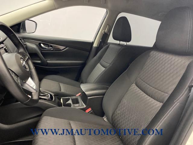 2018 Nissan Rogue SV, available for sale in Naugatuck, Connecticut | J&M Automotive Sls&Svc LLC. Naugatuck, Connecticut 2018 Nissan Rogue SV, available for sale in Naugatuck, Connecticut | J&M Automotive Sls&Svc LLC. Naugatuck, Connecticut