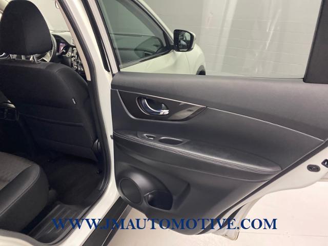 2018 Nissan Rogue SV, available for sale in Naugatuck, Connecticut | J&M Automotive Sls&Svc LLC. Naugatuck, Connecticut 2018 Nissan Rogue SV, available for sale in Naugatuck, Connecticut | J&M Automotive Sls&Svc LLC. Naugatuck, Connecticut