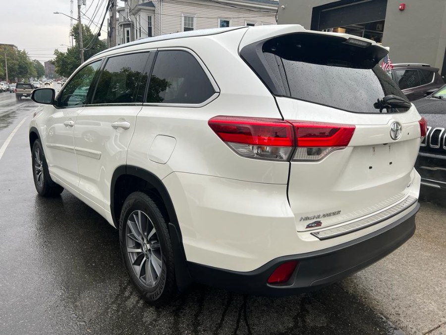 2017 Toyota Highlander XLE, available for sale in Peabody, Massachusetts | New Star Motors. Peabody, Massachusetts 2017 Toyota Highlander XLE, available for sale in Peabody, Massachusetts | New Star Motors. Peabody, Massachusetts