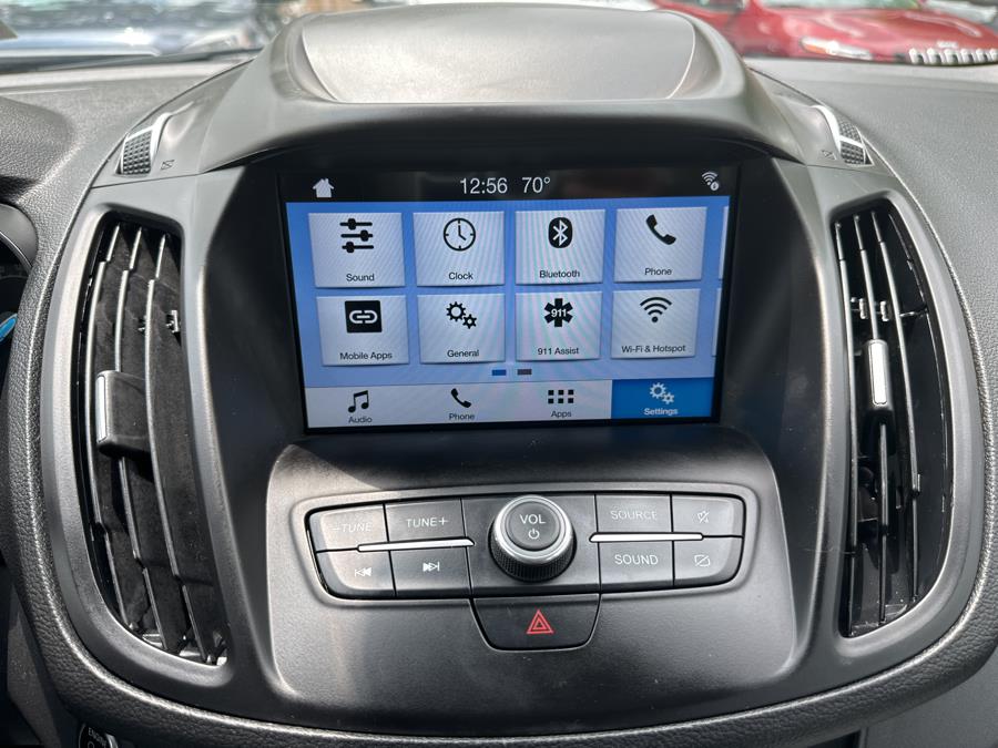 2019 Ford Escape SE FWD, available for sale in Little Ferry, New Jersey | Victoria Preowned Autos Inc. Little Ferry, New Jersey 2019 Ford Escape SE FWD, available for sale in Little Ferry, New Jersey | Victoria Preowned Autos Inc. Little Ferry, New Jersey