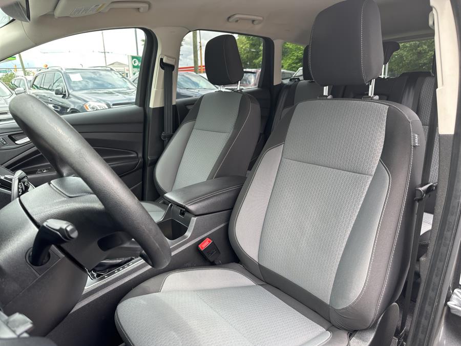 2019 Ford Escape SE FWD, available for sale in Little Ferry, New Jersey | Victoria Preowned Autos Inc. Little Ferry, New Jersey 2019 Ford Escape SE FWD, available for sale in Little Ferry, New Jersey | Victoria Preowned Autos Inc. Little Ferry, New Jersey