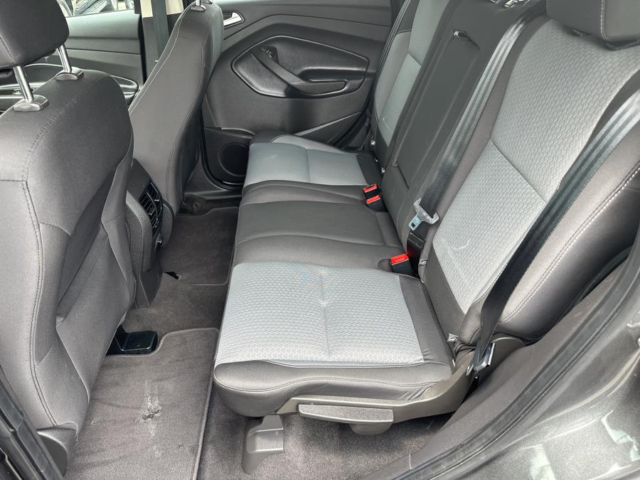 2019 Ford Escape SE FWD, available for sale in Little Ferry, New Jersey | Victoria Preowned Autos Inc. Little Ferry, New Jersey 2019 Ford Escape SE FWD, available for sale in Little Ferry, New Jersey | Victoria Preowned Autos Inc. Little Ferry, New Jersey