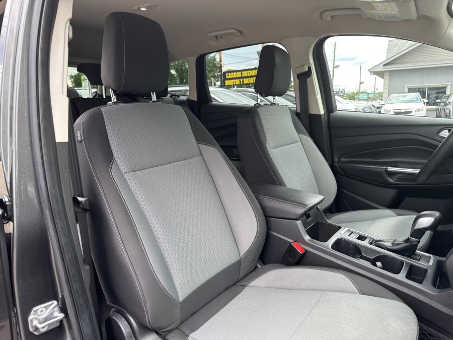 2019 Ford Escape SE FWD, available for sale in Little Ferry, New Jersey | Victoria Preowned Autos Inc. Little Ferry, New Jersey 2019 Ford Escape SE FWD, available for sale in Little Ferry, New Jersey | Victoria Preowned Autos Inc. Little Ferry, New Jersey
