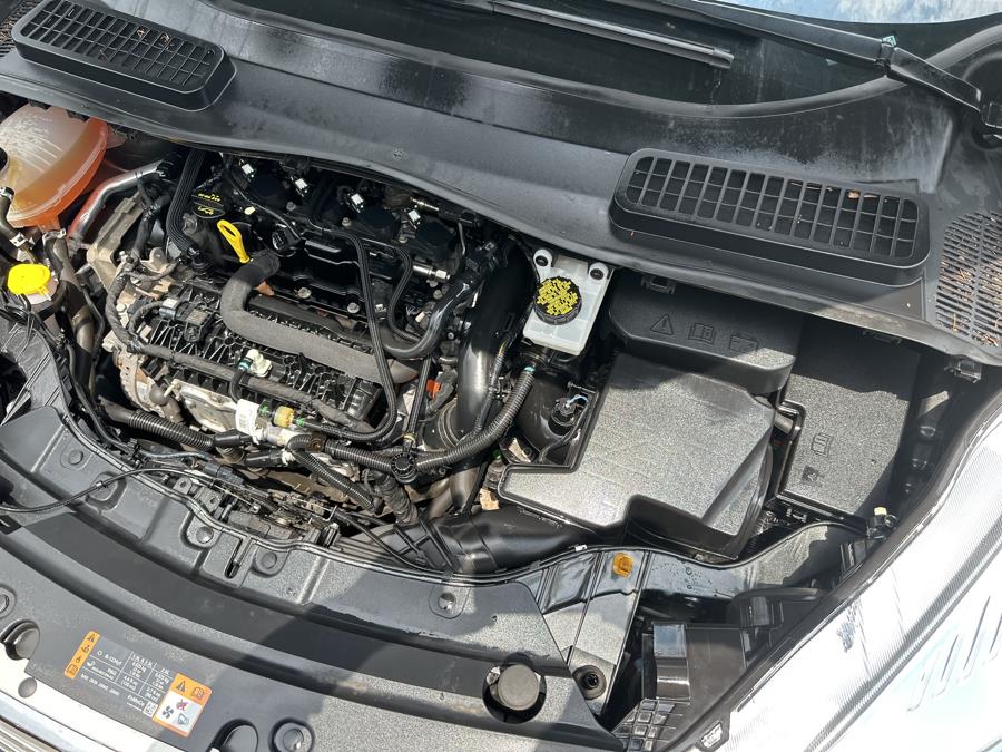 2019 Ford Escape SE FWD, available for sale in Little Ferry, New Jersey | Victoria Preowned Autos Inc. Little Ferry, New Jersey 2019 Ford Escape SE FWD, available for sale in Little Ferry, New Jersey | Victoria Preowned Autos Inc. Little Ferry, New Jersey