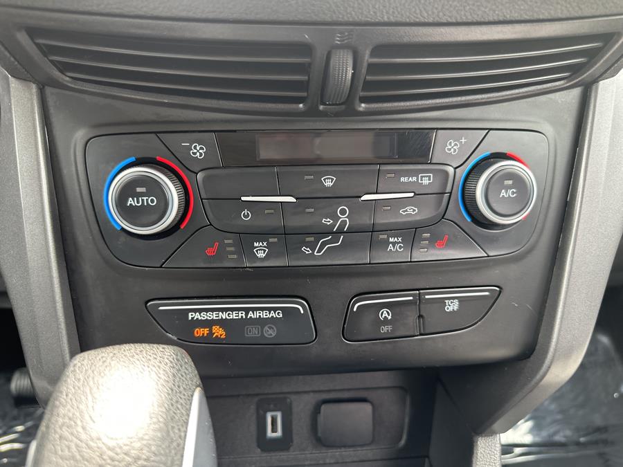 2019 Ford Escape SE FWD, available for sale in Little Ferry, New Jersey | Victoria Preowned Autos Inc. Little Ferry, New Jersey 2019 Ford Escape SE FWD, available for sale in Little Ferry, New Jersey | Victoria Preowned Autos Inc. Little Ferry, New Jersey