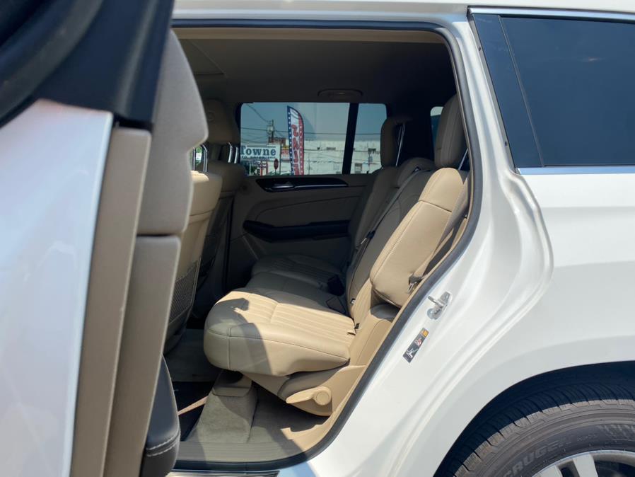 2016 Mercedes-Benz GL 4MATIC 4dr GL 450, available for sale in Linden, New Jersey | Champion Used Auto Sales. Linden, New Jersey 2016 Mercedes-Benz GL 4MATIC 4dr GL 450, available for sale in Linden, New Jersey | Champion Used Auto Sales. Linden, New Jersey
