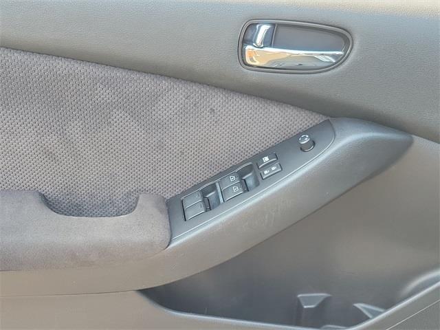 2008 Nissan Altima 2.5 S, available for sale in Stratford, Connecticut | Wiz Leasing Inc. Stratford, Connecticut 2008 Nissan Altima 2.5 S, available for sale in Stratford, Connecticut | Wiz Leasing Inc. Stratford, Connecticut