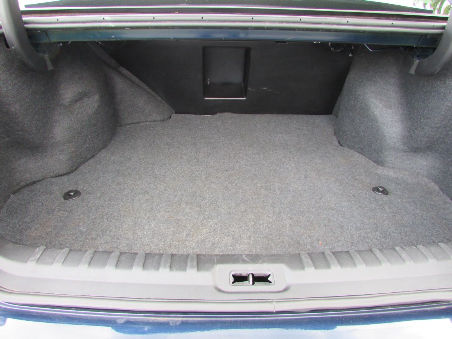 2008 Buick Lucerne 4dr Sdn V6 CXL, available for sale in East Windsor, Connecticut | United Auto Sales of E Windsor, Inc. East Windsor, Connecticut 2008 Buick Lucerne 4dr Sdn V6 CXL, available for sale in East Windsor, Connecticut | United Auto Sales of E Windsor, Inc. East Windsor, Connecticut