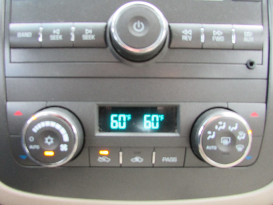 2008 Buick Lucerne 4dr Sdn V6 CXL, available for sale in East Windsor, Connecticut | United Auto Sales of E Windsor, Inc. East Windsor, Connecticut 2008 Buick Lucerne 4dr Sdn V6 CXL, available for sale in East Windsor, Connecticut | United Auto Sales of E Windsor, Inc. East Windsor, Connecticut