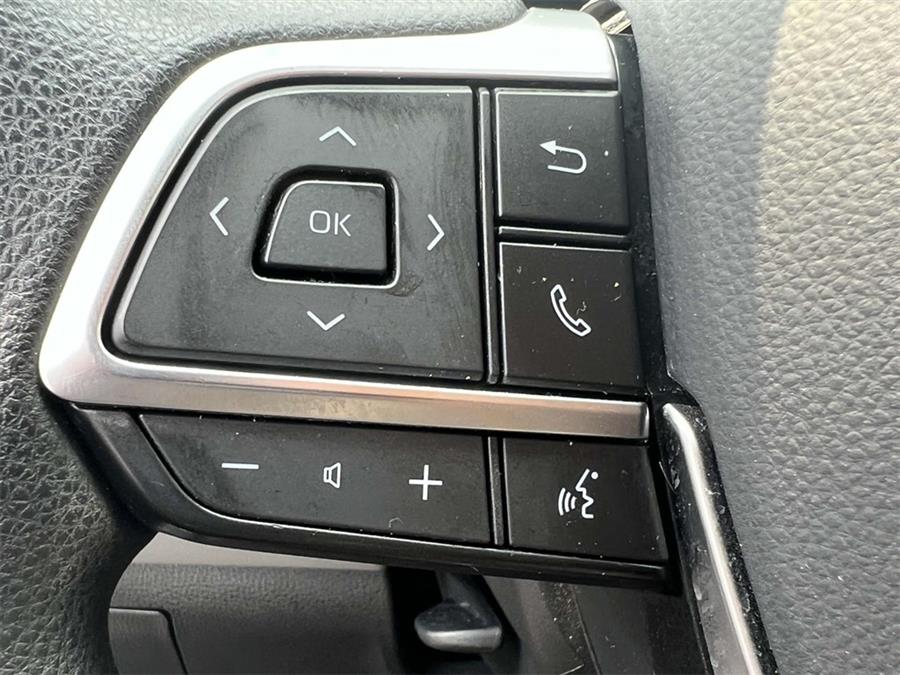 2020 Toyota Highlander L, available for sale in Wantagh, New York | Wantagh Certified. Wantagh, New York 2020 Toyota Highlander L, available for sale in Wantagh, New York | Wantagh Certified. Wantagh, New York