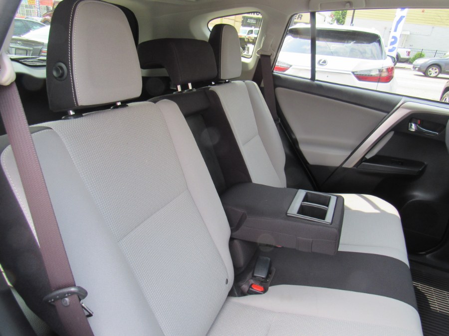 2018 Toyota RAV4 Hydrid XLE, available for sale in Worcester, Massachusetts | Hilario's Auto Sales Inc.. Worcester, Massachusetts 2018 Toyota RAV4 Hydrid XLE, available for sale in Worcester, Massachusetts | Hilario's Auto Sales Inc.. Worcester, Massachusetts