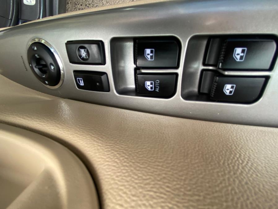 2011 Hyundai Santa Fe AWD 4dr V6 Auto Limited, available for sale in Bridgeport, Connecticut | CT Auto. Bridgeport, Connecticut 2011 Hyundai Santa Fe AWD 4dr V6 Auto Limited, available for sale in Bridgeport, Connecticut | CT Auto. Bridgeport, Connecticut